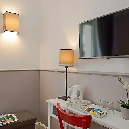 게스트하우스 94rooms Vatican - Vigliena 4*